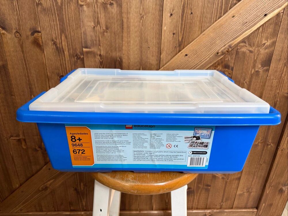 LEGO Education 9648 Construction System Storage Tub Incomplete 317 Pieces (9212) - Picture 8 of 11